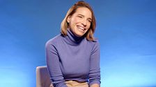 Flora González anuncia su embarazo