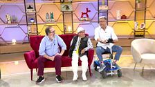 El abuelo marchoso de Benidorm quiere mejorar la convivencia con su primo: “Tiene que roncar y comer menos”