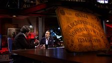 Investigación Ouija: las consecuencias que sufrieron un grupo de personas tras "contactar con el más allá"