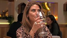 Michele deja sin palabras a su cita tras confesarle lo que hizo estando soltero: “Me he podido ir con 15 tias en una misma noche”