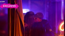 Las imágenes del beso entre Gloria Camila y el cantante Álvaro García que confirman su relación amorosa