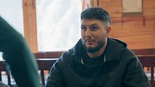 Omar Montes confiesa a Jesús Calleja el sueño que ha tenido con Rosalía como protagonista: “¡Qué paranoia más rara!”