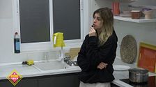 Alba narra a modo de podcast la discusión que están teniendo con Mayeli