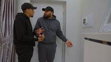 Iván y Jose se cuelan en la casa de los Jiménez en Plasencia… ¡y hacen saltar la alarma de seguridad!