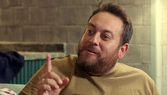 Juan Andrés Maya invita a su madre Salvadora a su casa de Madrid y se lía: “Nos va a cortar el rollo y va a ser culpa tuya”