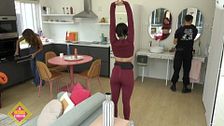 Claudia le planta cara a Sthefany y le recrimina que se rían de ella
