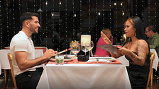 Dos solteros de 'First Dates' se la juegan y desvelan los sitios más raros para tener sexo: "Tiene cara de..."