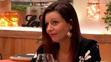 Una soltera de 'First Dates' se queda sin palabras al escuchar a su cita hablar de la economía: "Para mí el dinero lo es todo"