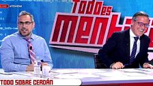El zasca de Alfonso Serrano a Pere Aznar al hacer un chiste sobre la corrupción: "Ni todos los políticos son corruptos, ni todos los humoristas son buenos"