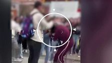 Las imágenes de la brutal agresión a una menor en un instituto de Humanes, Madrid