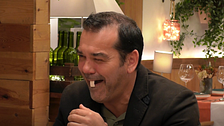 La cita de 'First Dates' más surrealista de la historia: un soltero se pone a ‘hacer el cuñao’ sin previo aviso