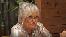 Una soltera de 82 años reacciona en ‘First Dates’ a la indiscreta pregunta de su cita: “¿Has tenido sexo oral”