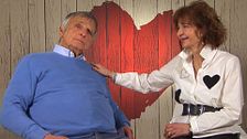 Un soltero de 86 años se emociona al recibir calabazas de su cita en ‘First Dates’: “Abrázame fuerte”