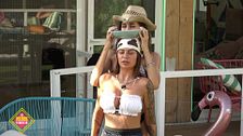 Maica y Gabriella bailan con un plato en la cabeza hasta que lo rompen