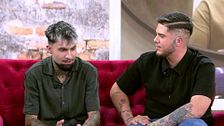 Un joven cacereño se enfrenta a las tensiones con su peluquero y le exige que cambie su actitud: "Te echo de menos"