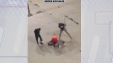 Hachazos, patadas y puñetazos por robar un móvil: las duras imágenes de la agresión a un ladrón en Gran Canaria