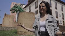 Ana Francisco muestras los entresijos de Gijón y explica qué es un cuélebre en la tradición asturiana