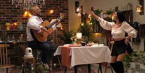 Un soltero convierte el restaurante de 'First dates' en un tablao flamenco: así ha sido su espectacular actuación