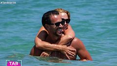 Exclusiva | Marlene Mourreau y Roberto Liaño son la nueva pareja del verano: Las íntimas imágenes en Ibiza que confirman su noviazgo