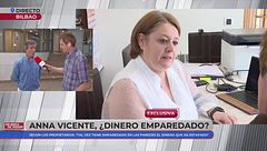 Los vecinos de la oficina de la estafadora Anna Vicente apuntan a que podría tener el dinero emparedado