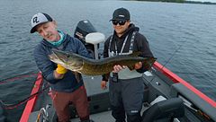 Tras muchos intentos, Kike Calleja captura un lucio en el lago Kivijärvi: “Mide casi un metro de largo”
