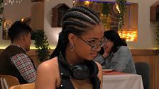 Una soltera de 'First Dates' se enfada con su cita por su opinión sobre el feminismo: “Esto echa para atrás que te cagas”