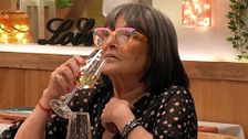Una soltera de 'First Dates' se queda sin habla ante las coincidencias de su cita con su exmarido: "Eres la reencarnación"
