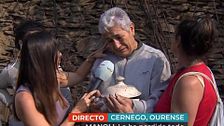 El llanto de Manoli después de que su casa sea devorada por los incendios de Galicia: "Solo pude sacar fue la sopera de mis padres"