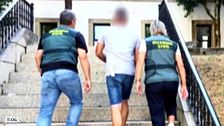 La mujer del santero de Tui defiende a su marido tras su detención: "No es verdad todo lo que están diciendo"