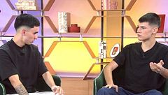 Le confiesa a su mejor amigo en directo que se ha acostado con su novia: “No puedo dormir tranquilo”