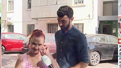 Mujer del hombre que trató de salvar al hombre en asesinado Alaquàs, Valencia: "Se le murió en los brazos a mi marido"