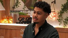 La tajante respuesta de una soltera de 'First Dates' al escuchar que su cita tiene pocos amigos: "Mejor, los dominicanos sois mala influencia"
