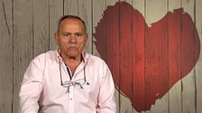 Paco, un extrovertido soltero de 'First Dates' de 75 años que es "puro fuego en la cama": "Me gusta sentir tus carnes con las mías"