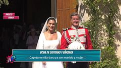 Primera imagen de Cayetano Martínez de Irujo y Bárbara Mirjan como marido y mujer a la salida de la iglesia