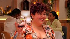 La reacción de una soltera de 'First Dates' al descubrir el lugar más salvaje donde ha practicado sexo su cita: "Eso es muy de prostituta"