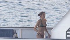 Sergio López-Villar desvela en 'El precio de' todos los entresijos de cómo consiguió las fotografías de Letizia en biquini: "Estuve una semana con seis botellas de agua"