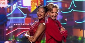 Nona Sobo y Max Stryjski bailan jive