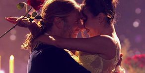 Matías Roure y Sara Orriols bailan vals