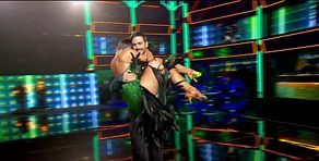 Iago García e Inés Miñana bailan samba