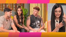 Otman sorprende a Alexandra con un regalito muy especial tras su cita sensual