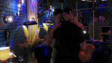 El sensual baile de un soltero de 'First dates' que ha vuelto loco a su cita: "Me ha puesto nervioso"