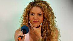 Shakira, demandada por supuesto abuso económico a un anciano: "Le piden cien millones de dólares"