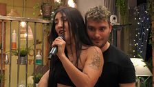 El perreo inesperado en medio de la cita deja caliente a un soltero de 'First Dates': "Me he puesto hasta nervioso"