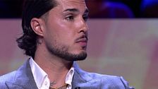 Carlo Costanzia contesta a la pregunta de los colaboradores: ¿Ha presenciado malos tratos de su padre hacia su madre?