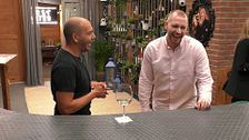 Dos solteros de 'First Dates' no dan crédito al descubrir que sus risas son exactamente iguales: "Esto va a ser peligroso"