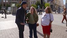 Una fan del programa se acerca en la calle a Xuso Jones y termina concursante con su hija en 'Lo sabe, no lo sabe'