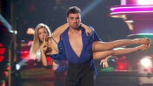 Nerea Rodríguez y Genis Betrian bailan jive