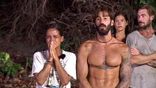 ¡La expulsión ya es cosa de tres! El estallido de felicidad del salvado al salir de la lista de nominados