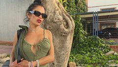 Una prostituta nos cuenta por qué prefiere trabajar en la calle a estar en un club y cuánto gana al mes