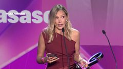 Nuria Casas sorprendida por ser la ganadora de ‘Humor & Comedia by Smysecret by Vitaldent’